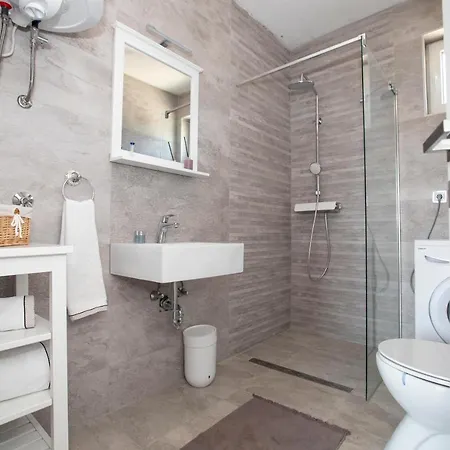 Villa Marleku Pakoštane