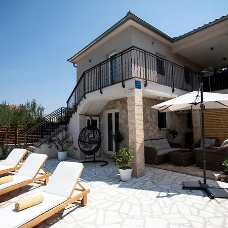 Marleku Villa Pakoštane